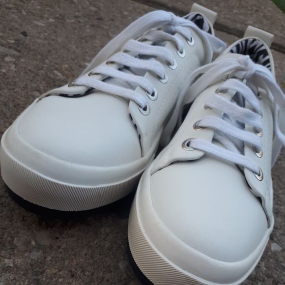 White Zara Platform Sneakers - Picture 3 of 5